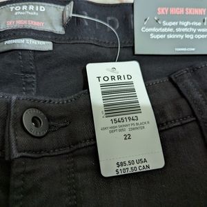 Torrid Black Size 22 Sky High Skinny
